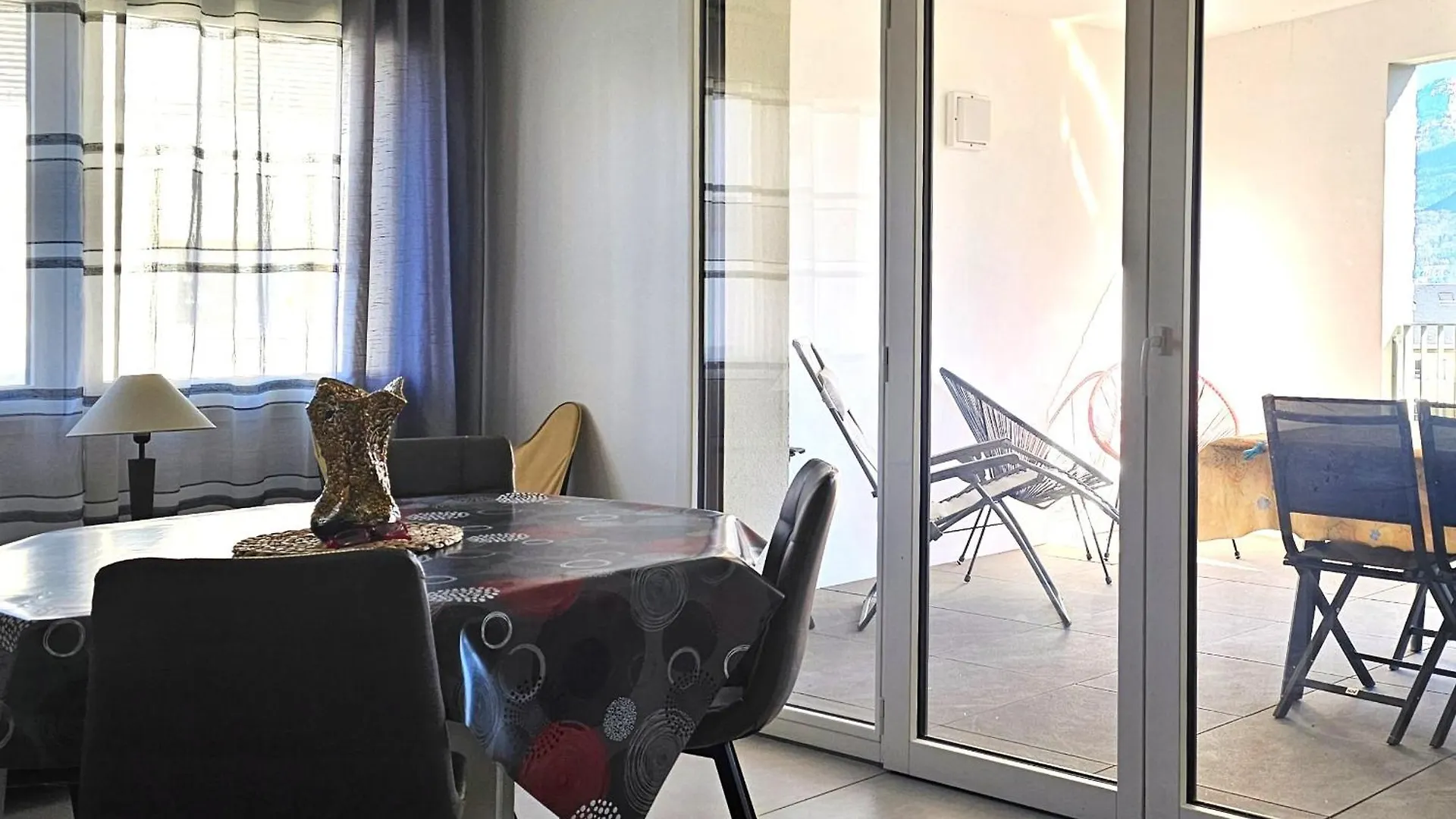 Le Tresor Alpin, Vue Lac, 2 Chambres, Garage Annecy Francia